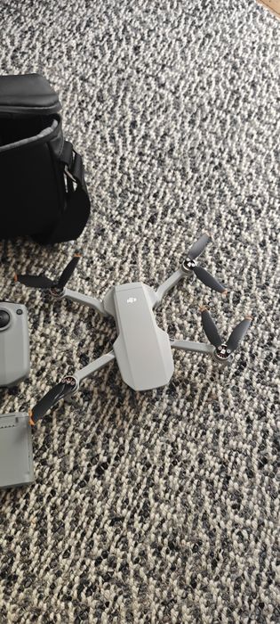 DJI Mini 2 fly more combo