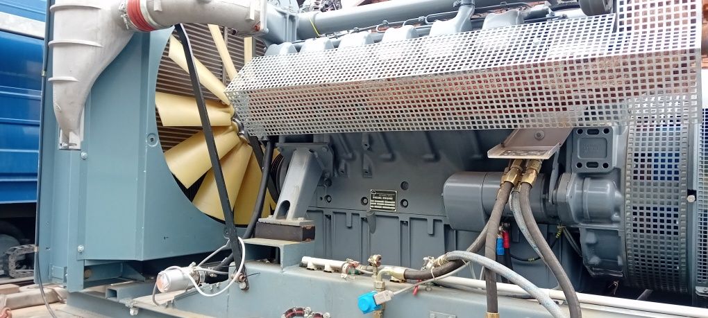 Agregat Prądotwórczy 600 640 kw 700 800 kva 2017 MAN  920 KM

Do sprz