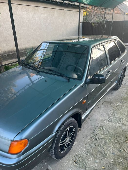 Ваз-2114 в очень хорошем состоянии.