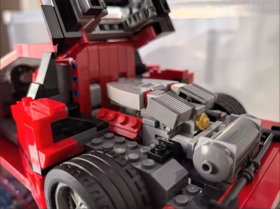 Качественный конструктор creator expert Ferrari f40 (10248)