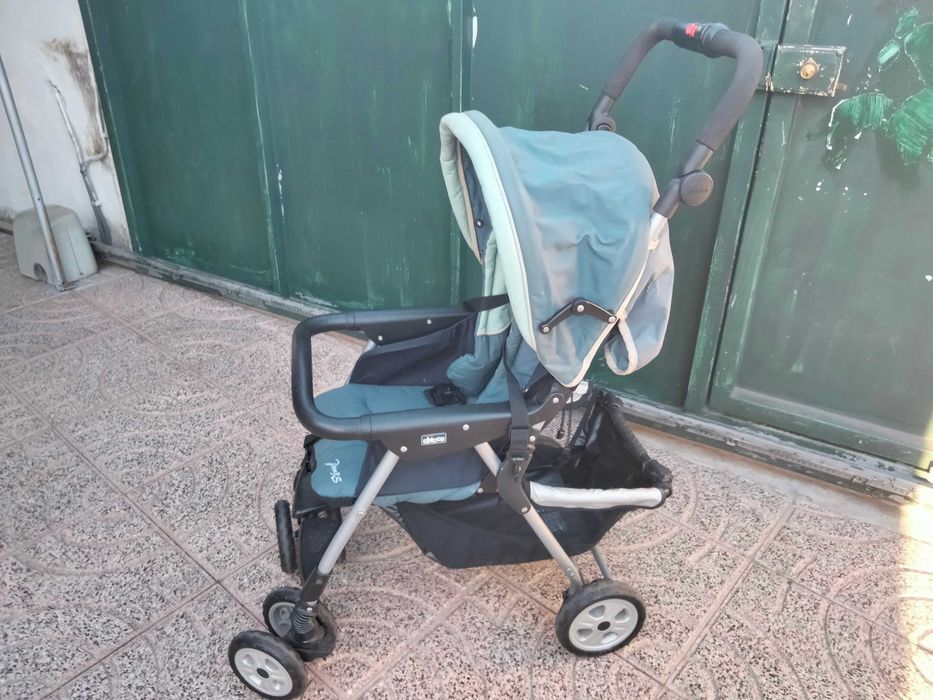 Carrinho de passeio bebé