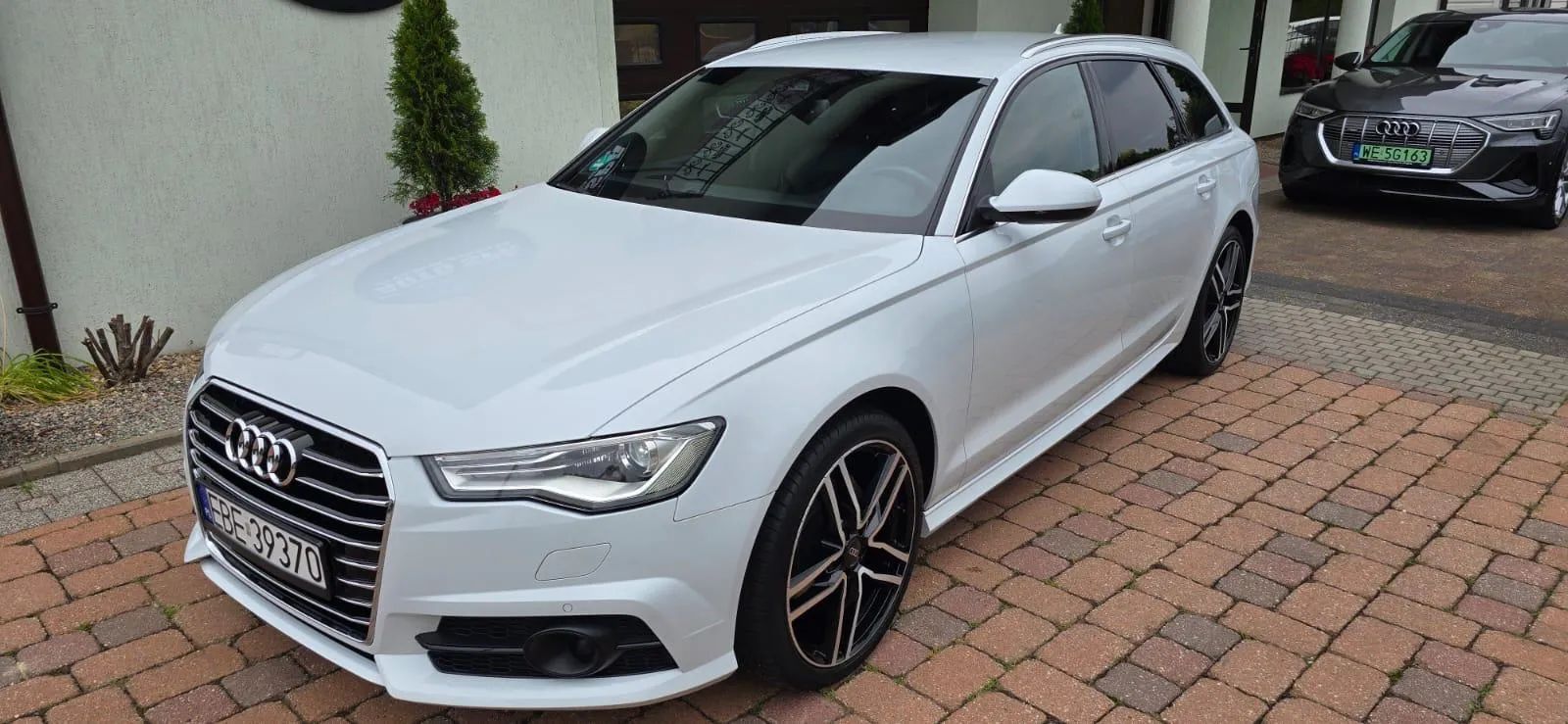 Audi A6 Pierwsze właściciel stan idealny niski przebieg