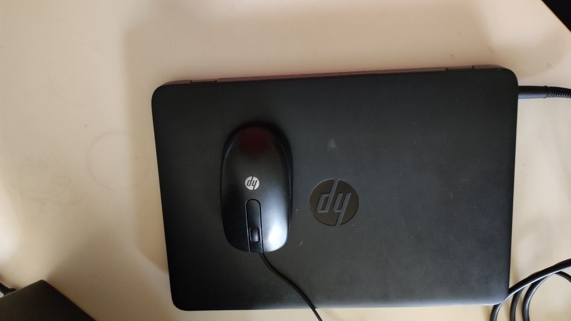 Vendo PC + rato HP
