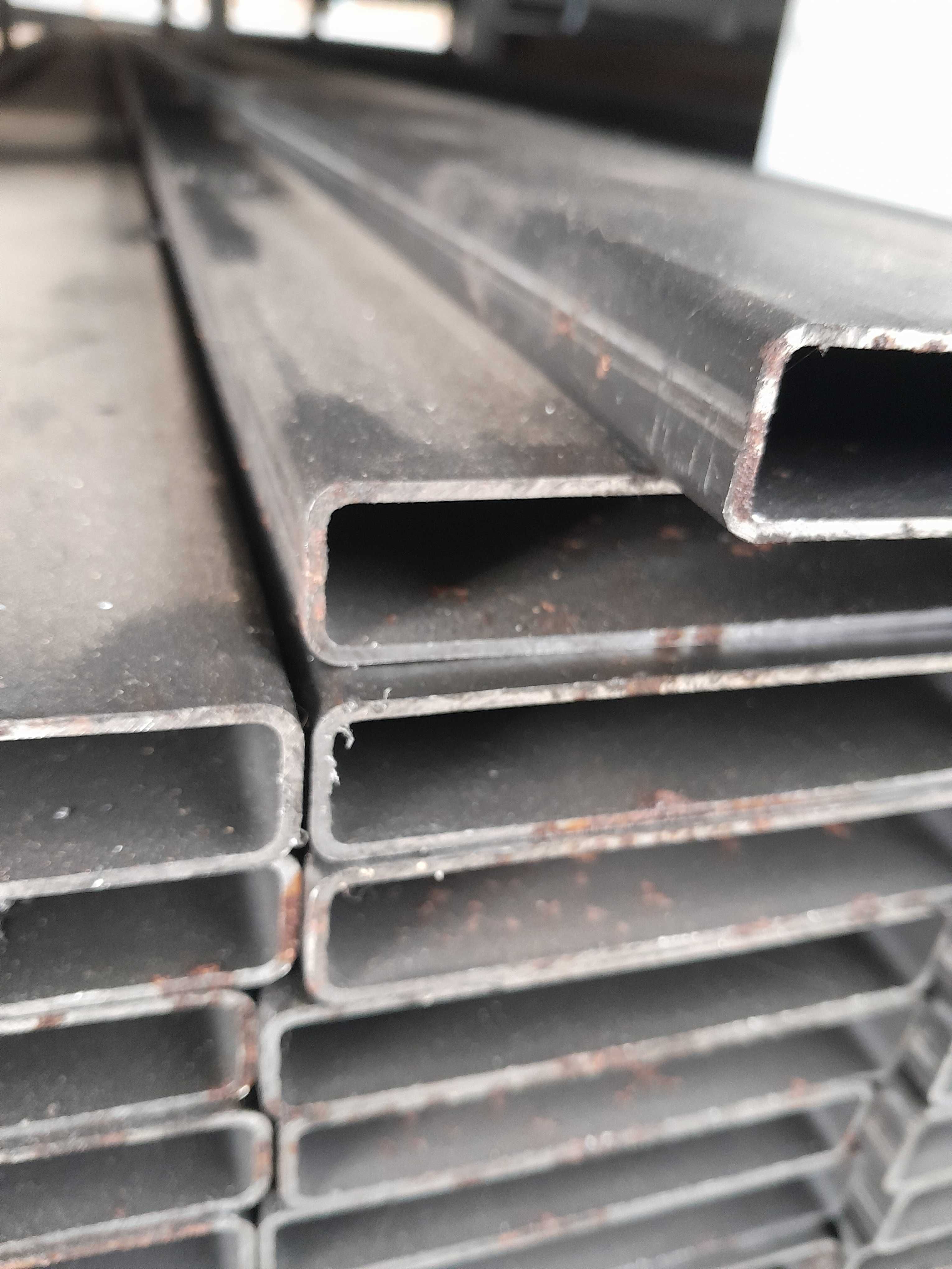 Ceownik z/g 40x20x2 stal stalowy I gatunek 40 20 2 sztangi 6mb 6 mb