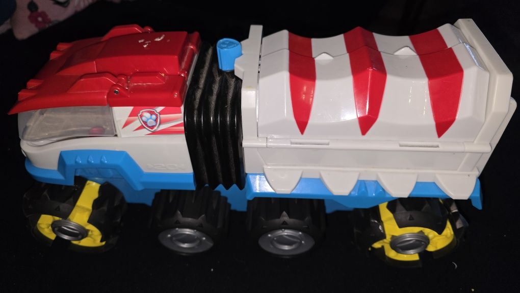 Dino patrolowiec psi patrol