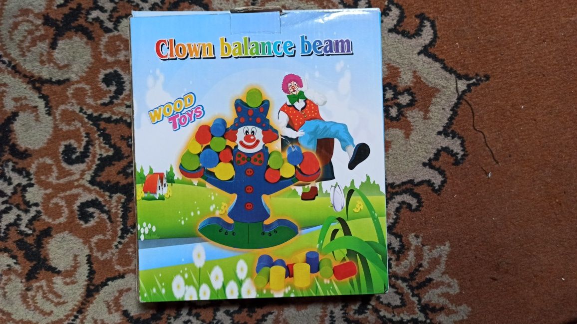 Balansujący klaun montessori