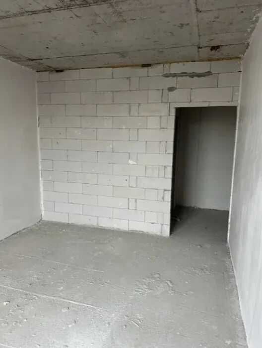 Продаж квартири в зданому будинку. 43м2. 3-й поверх