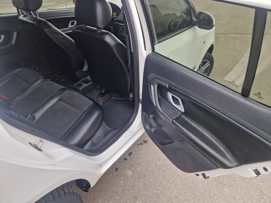 Шкода Фабія 1.4 бензин