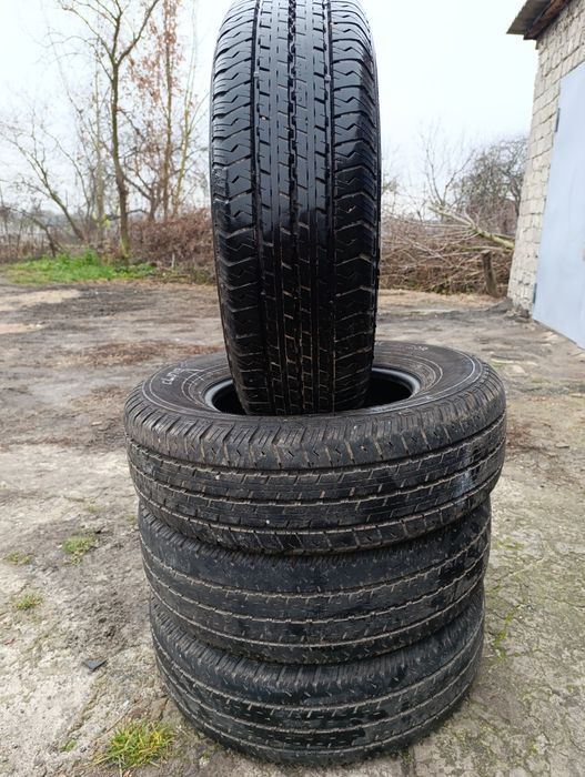 225/75/16с Нокіан