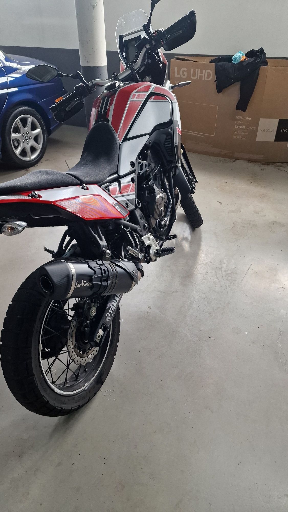 Mota tenere 700.