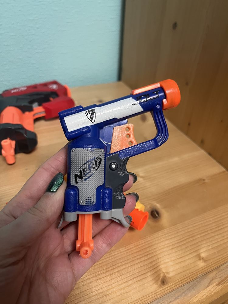 Nerf пістолети