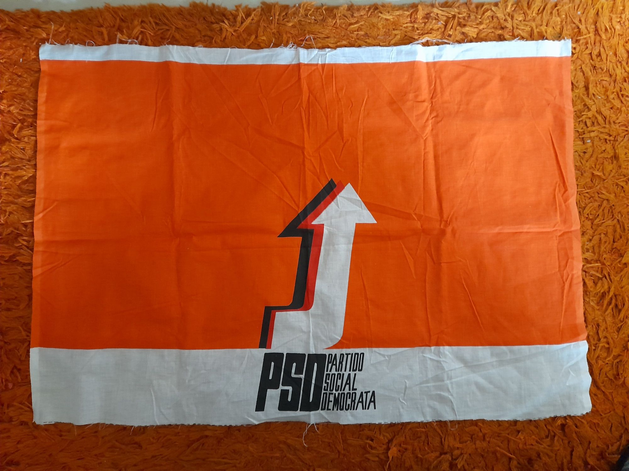 Bandeira PSD 1981 - Partido Social PSD 1987 - Foto Álvaro Cunhal PCP