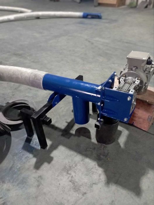 Гнучкий шнековий навантажувач 127 мм х 8000 мм х 220В від виробника