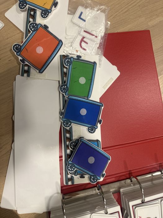 Книжка  Азбука на ліпучках вивчати рос мову