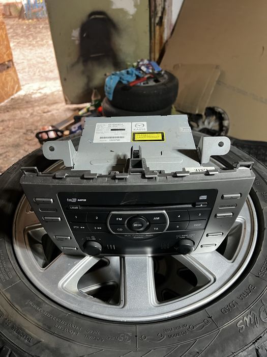 Продам магнітолу мазда 6 2009 рік