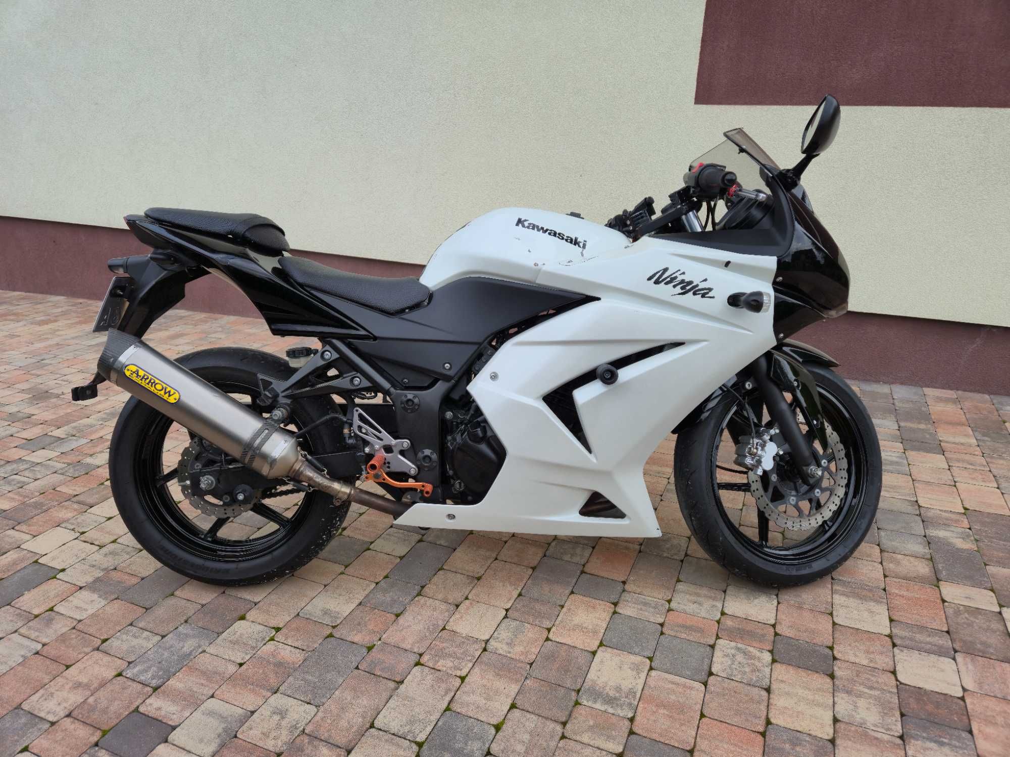 Kawasaki Ninja 250R EX250 niski przebieg