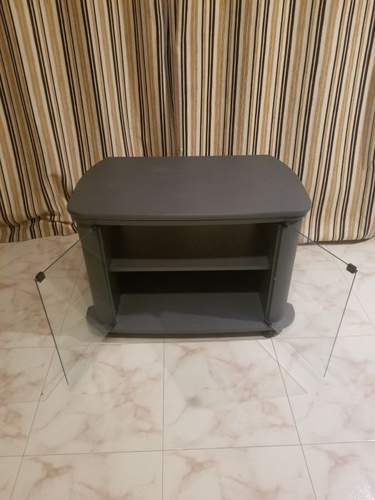 Móvel TV com base rotativa na cor cinza