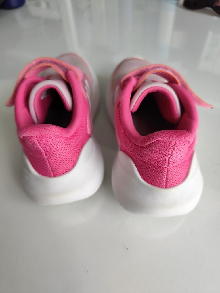 Adidasy Adidas dla dziewczynki 32