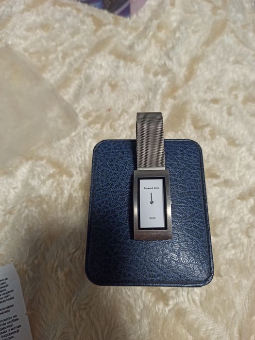 Швейцарские женские часы