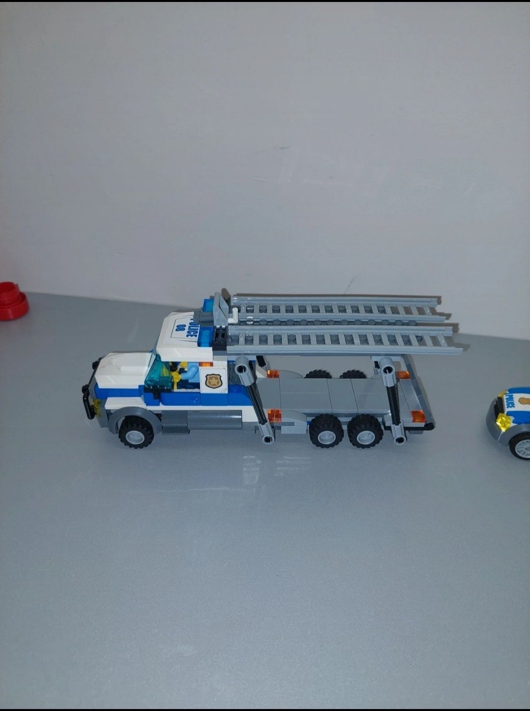 LEGO CITY policja police pościg 60143 skok na transporter