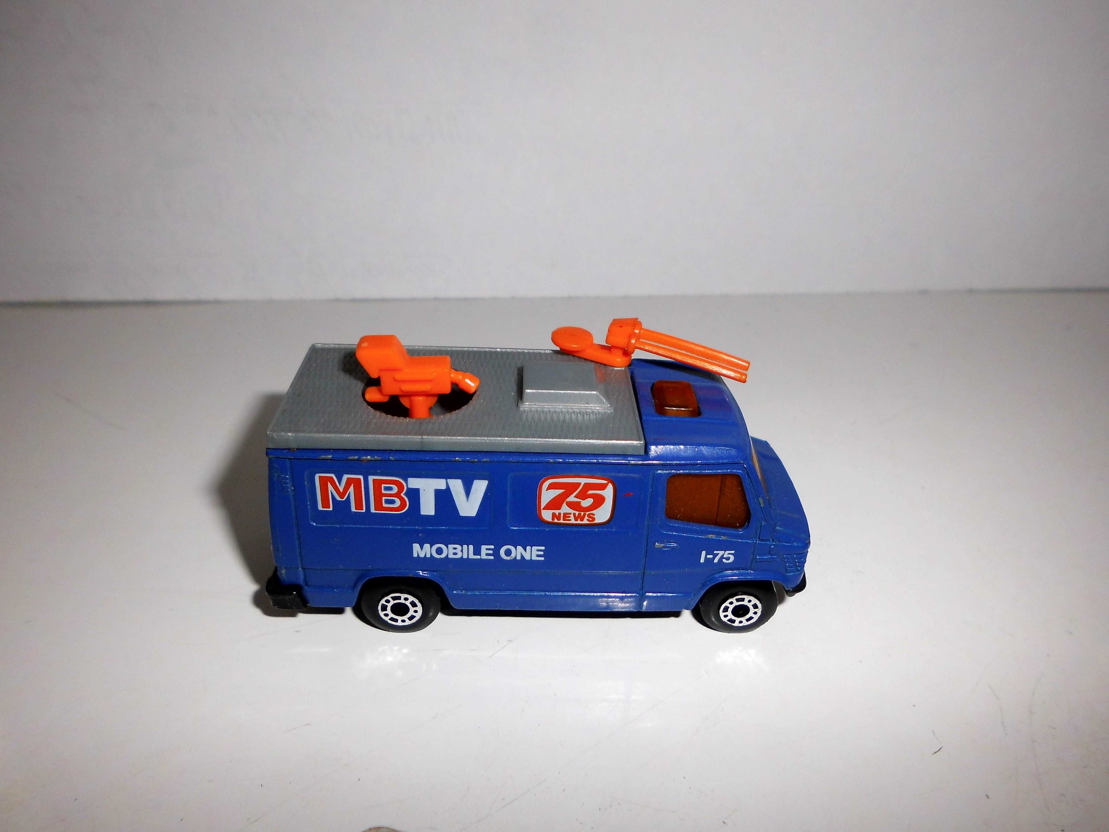 Matchbox Mercedes TV News Truck z 1989 r.