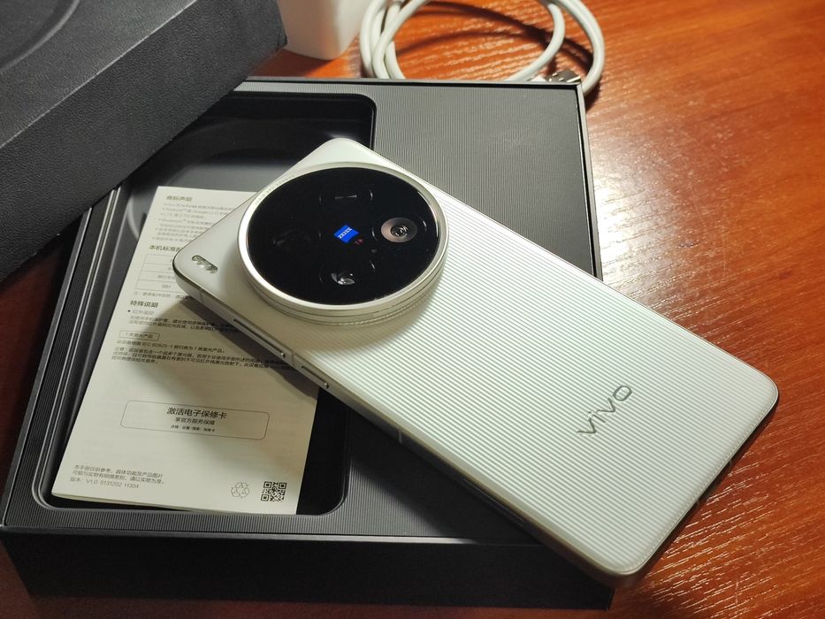 Vivo x200 ultra 16/512 GB