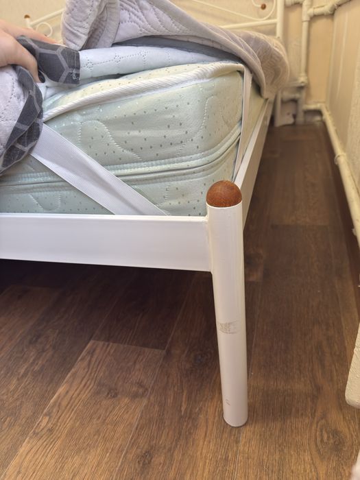 Кровать двухспальная