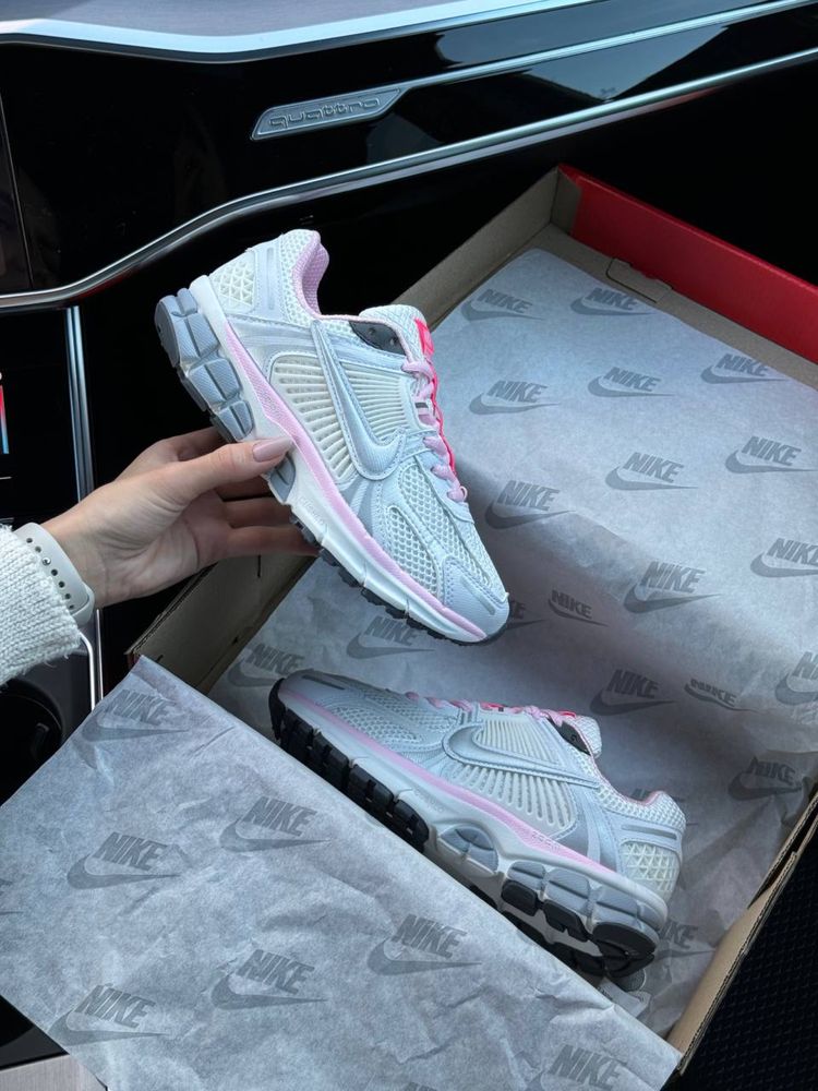 ЗНИЖКА! Жіночі кросівки Nike Zoom Vomero 5 Pink