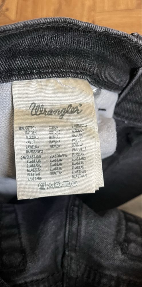 Джинси Wrangler.