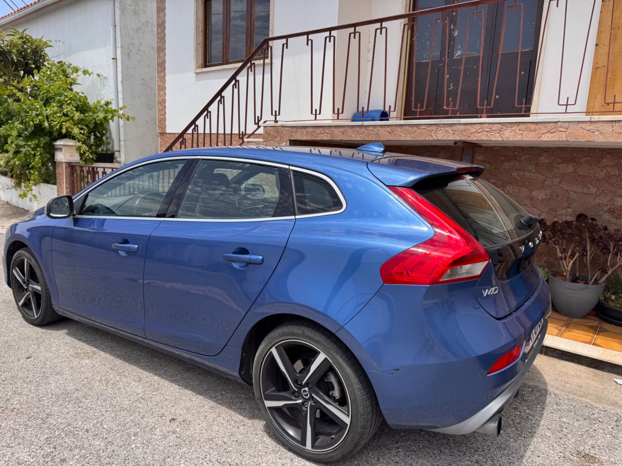 Volvo V40 R-Design D2