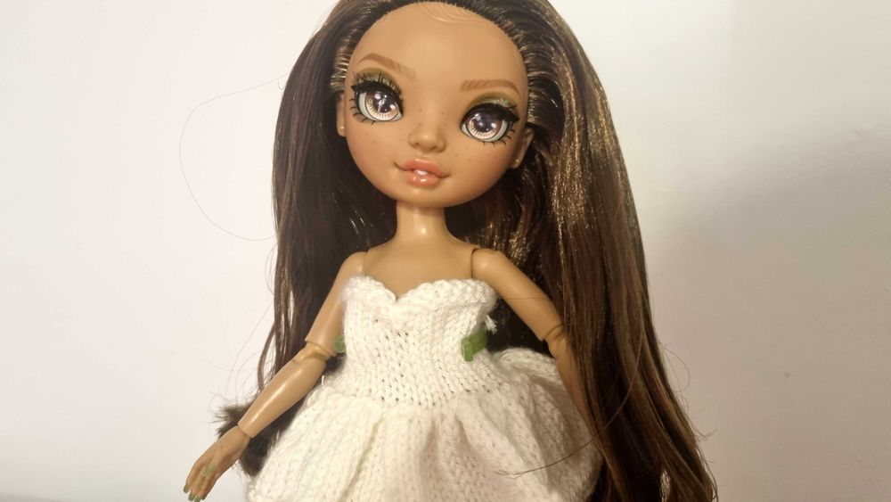 Boneca Rainbow High
