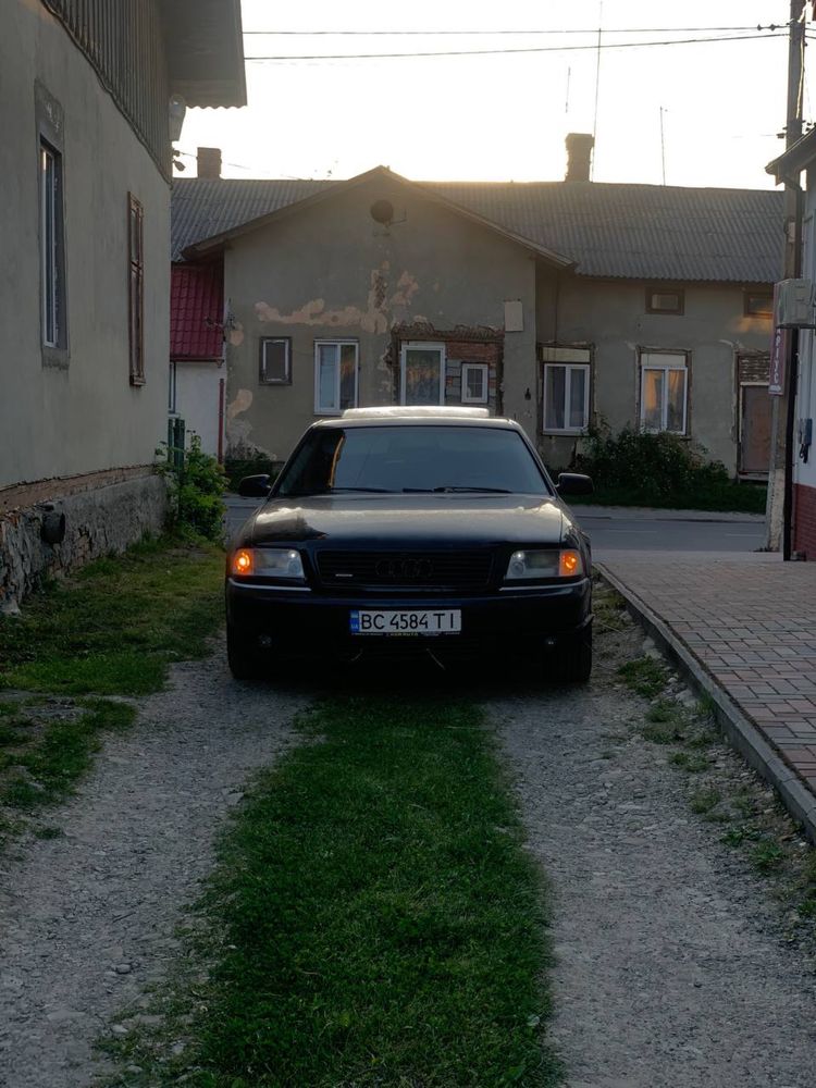 Продам AUDI A8 d2 3,3v8 TDI