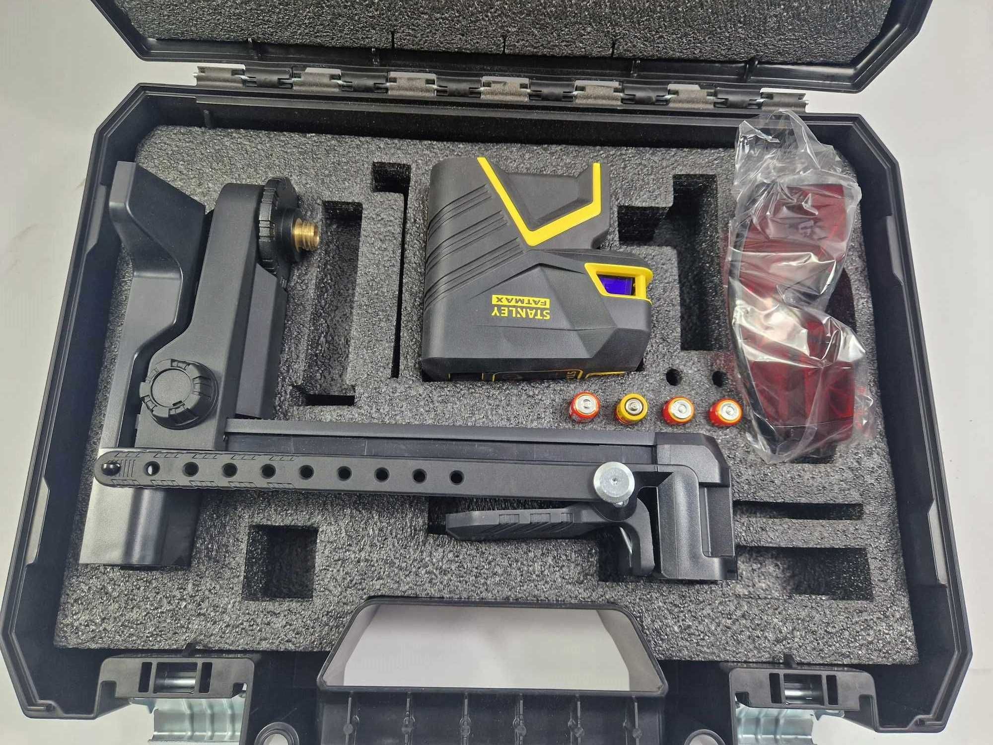 Laser FATMAX 2 STANLEY punktowy-krzyżowy czerwona wiązka FMHT1-77414