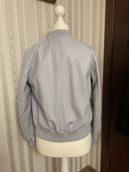 Куртка- бомбер з штучної шкіри S
