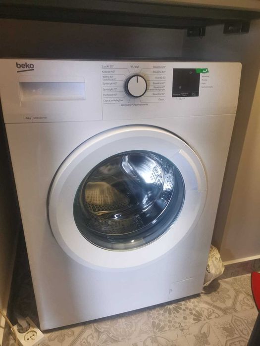 Pralka BEKO wolnostojąca AWUE6511BWW3 6 kg, 1000 obr/min