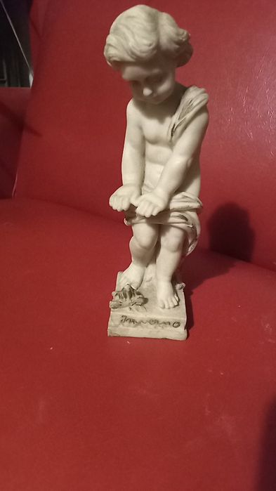 Estátua, estatueta O Inverno