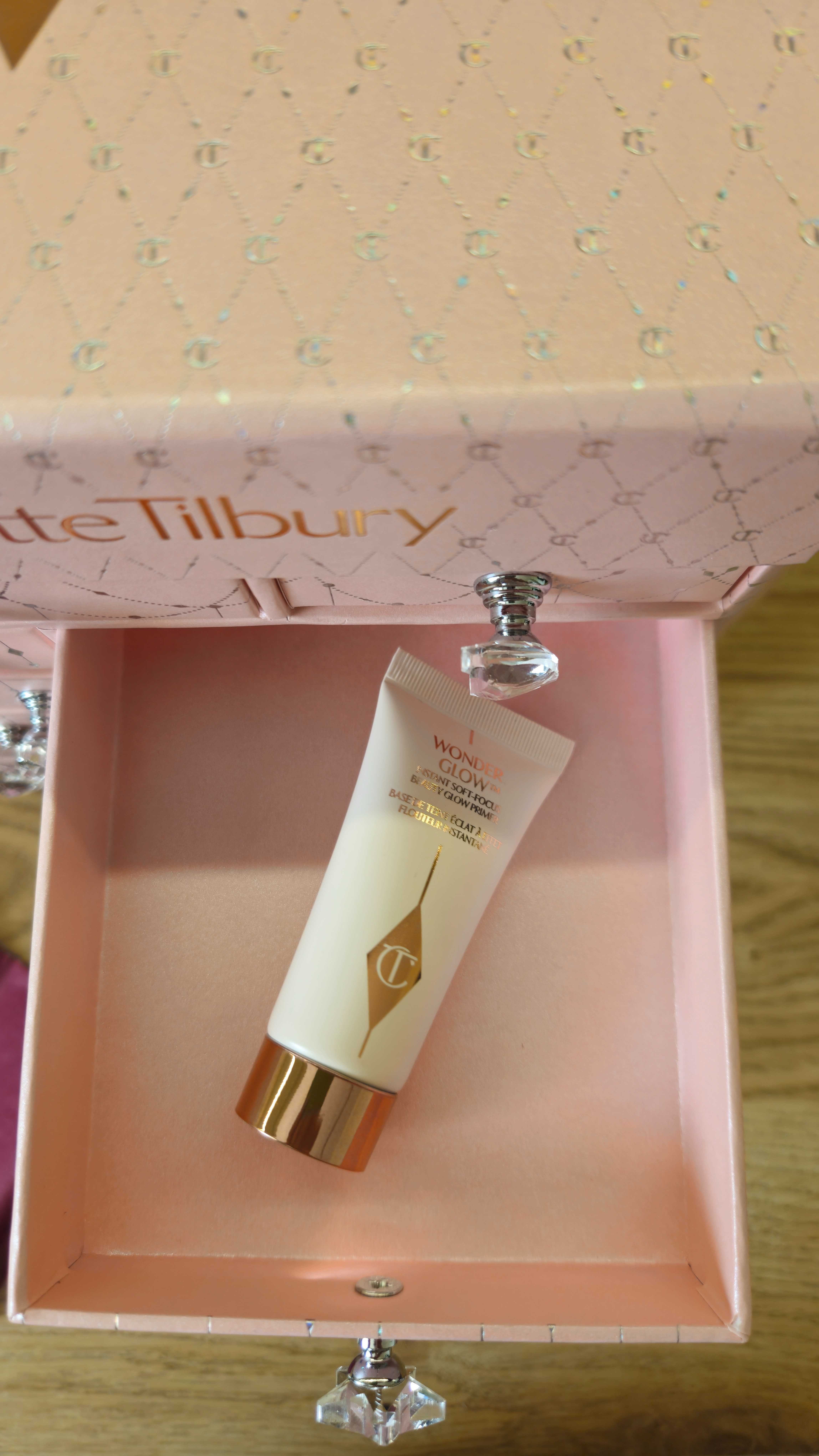 CHARLOTTE TILBURY zestaw 12 sztuk Magic Diamond Chest Of Beauty Stars