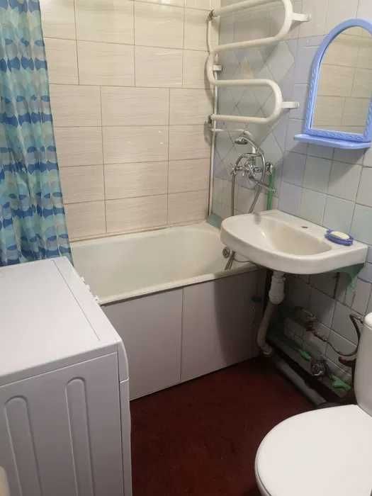 Здається будинок центр військовим, робочим, можнакороткий строк