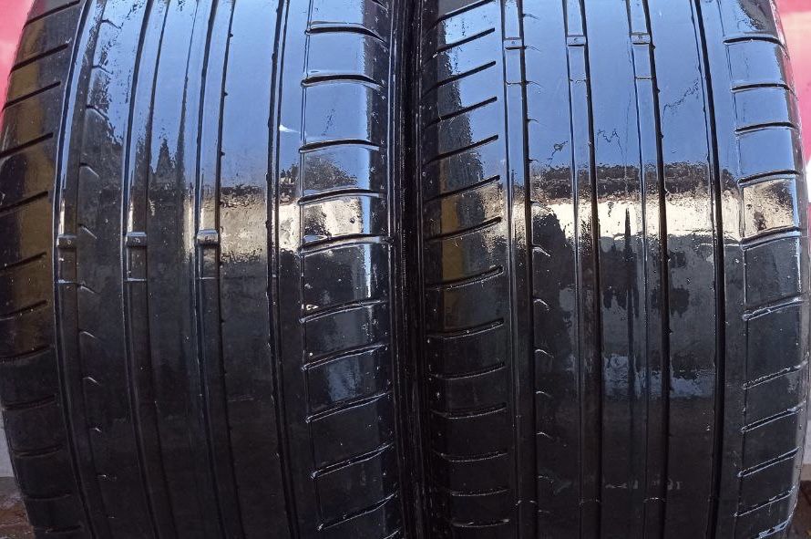 Шины б у 225/55/R19 TOYO