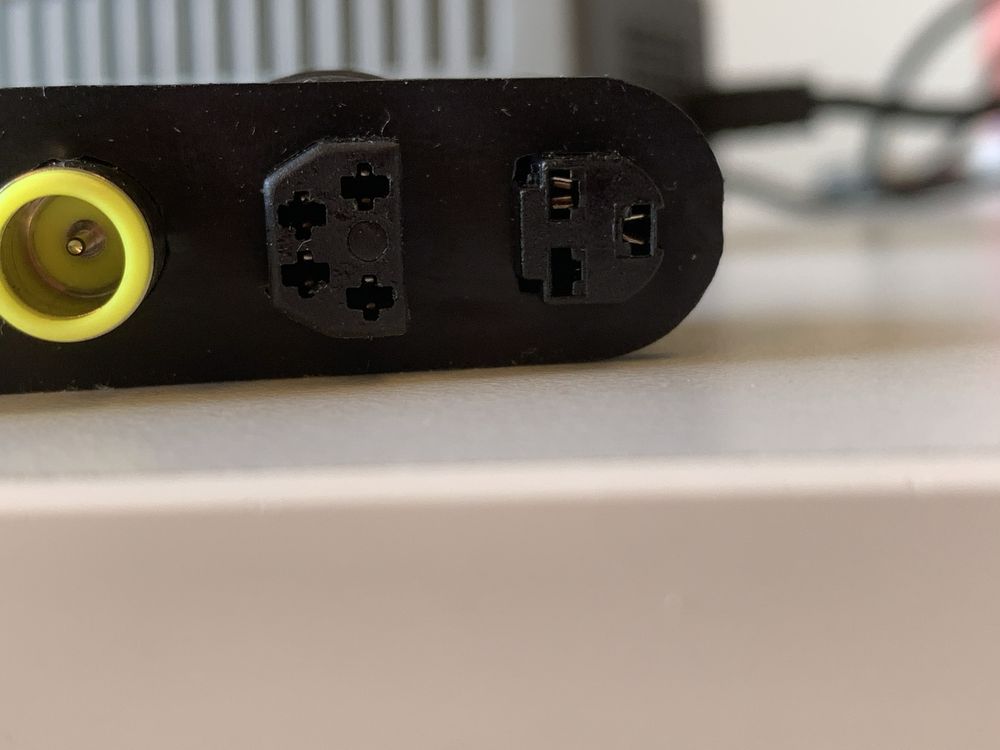 Fonte de alimentação universal para computador portátil