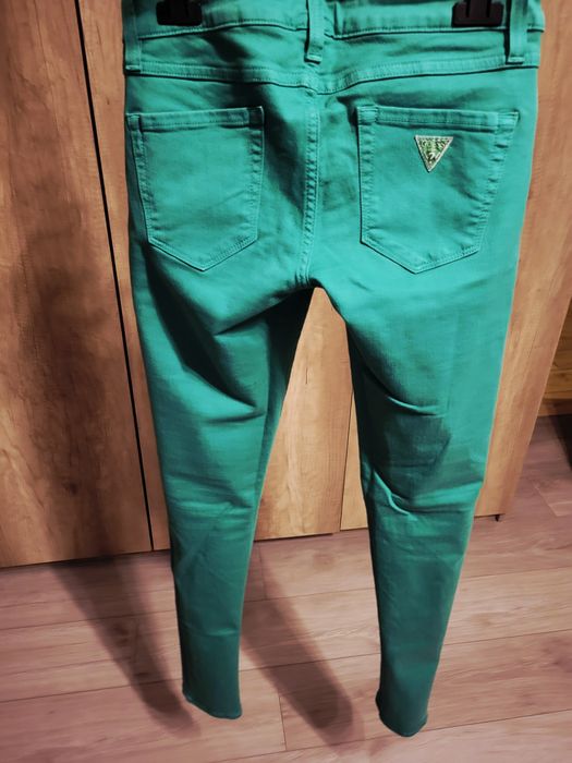 Spodnie Guess jak NOWE