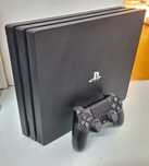 Ps4 Pro com 3 comandos