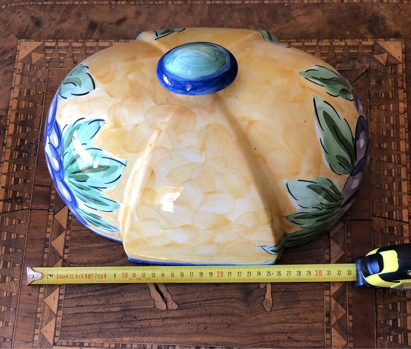 Queijeira com desenhos de fruta