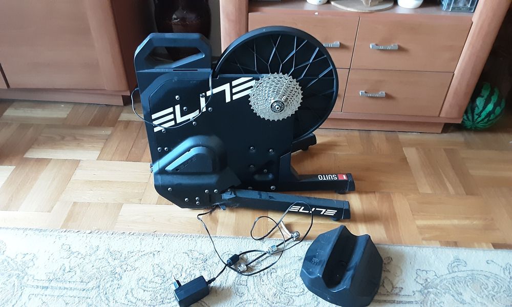 Trenażer rowerowy Elite Suito