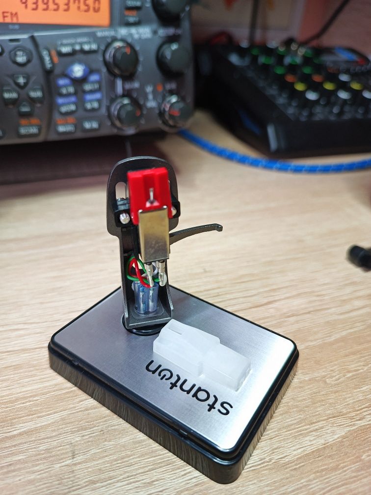 System wraz z headshell do gramofonu  igła i wkładka GT Stylus