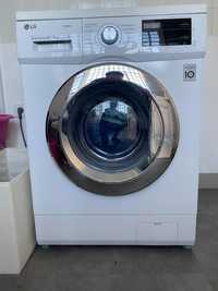 Maquina de lavar e secar comprada ha 1 ano..  Estado perfeito.