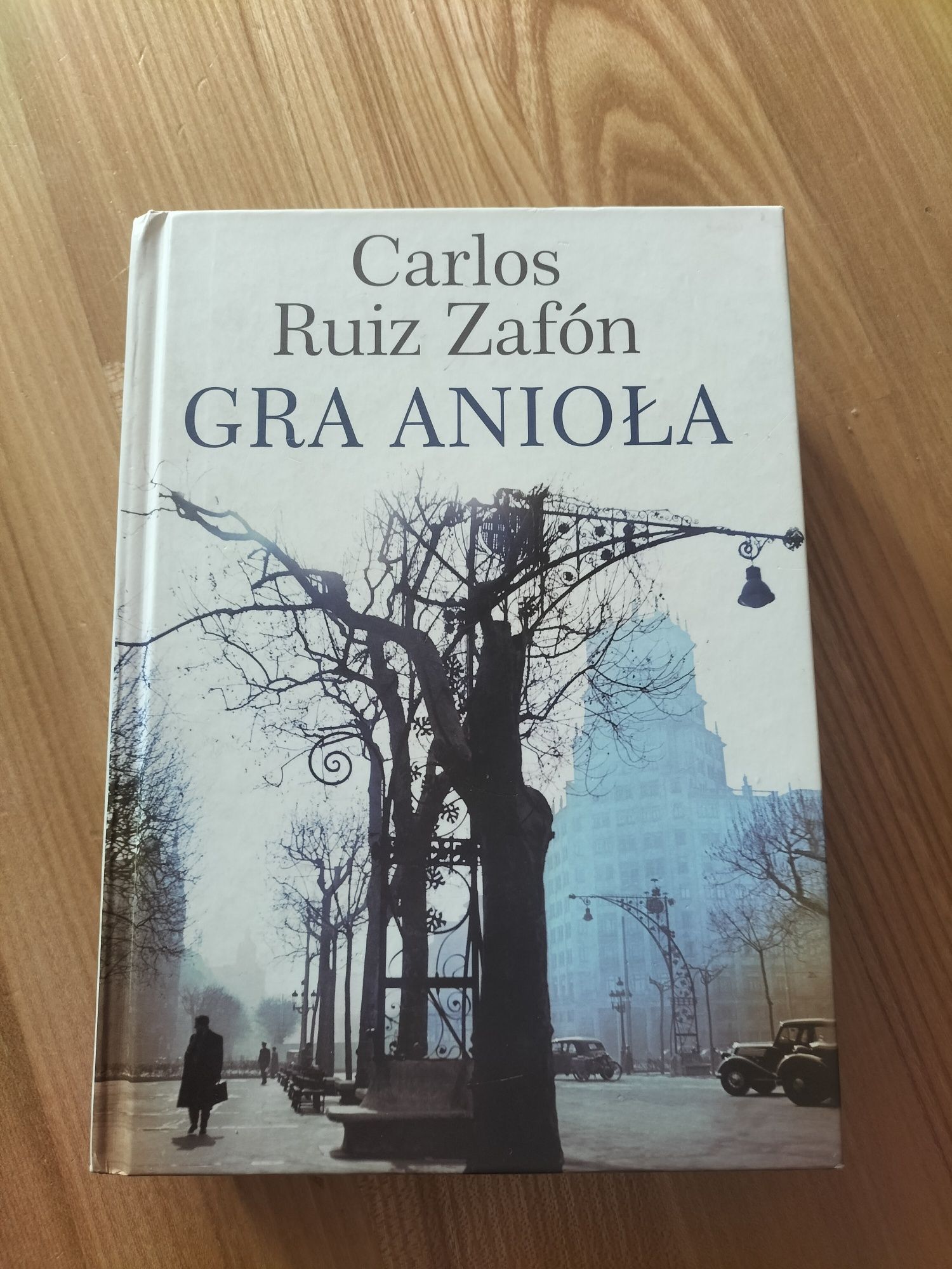 "Gra Aniola" Carlos Ruiz Zafon