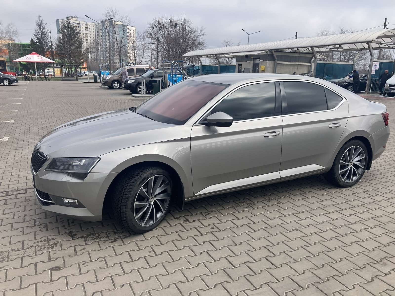 Skoda superb 2.0 Офiцiйний