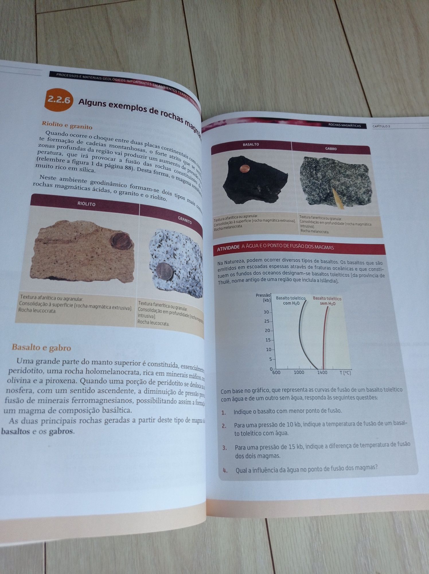 Manual Geologia 11* ano, Areal editores