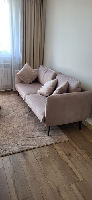 Sofa tapicerowana beżowa